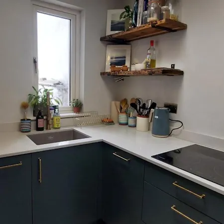 Cosy With Office - 10 Mins Stroll To Seafront * Dublin