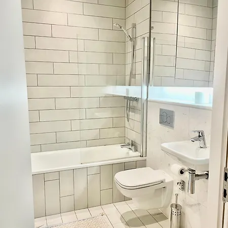 Modern Ensuite Double Bedroom Dublin