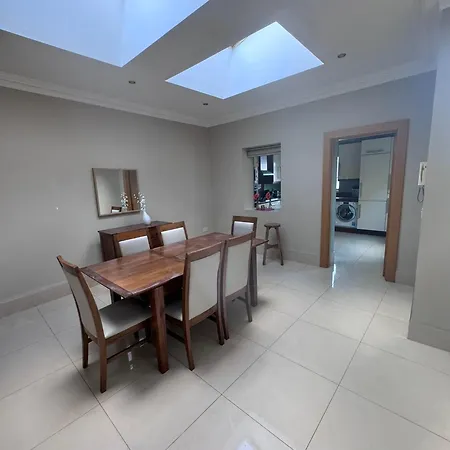 House Close Temple Bar Very Spacious Holiday home Dublin