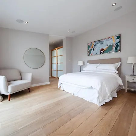 Holiday home Luxe 4 Retreat With 3 Bedrooms