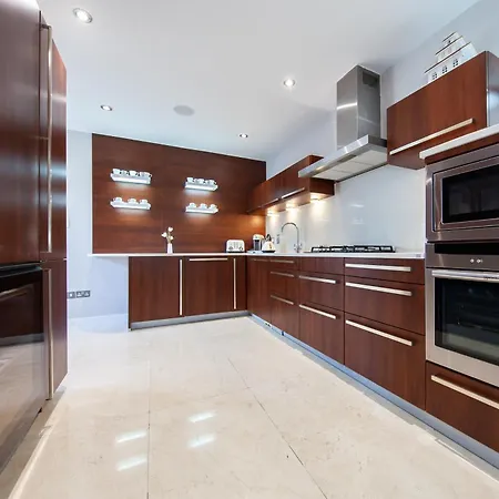 Luxe 4 Retreat With 3 Bedrooms Dublin