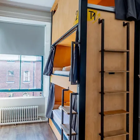 Hostel Leevin George