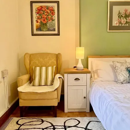 In House - 1-spacious Modern Duplex 2b2b *