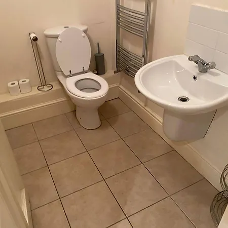 Modern 3 Bedrooms Near Dundrum Apartment Dublin