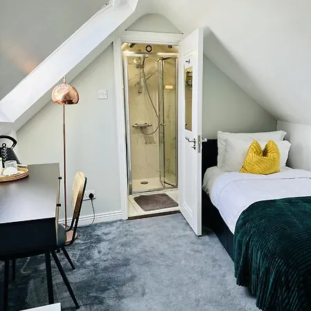 Avoca House Bed & Breakfast