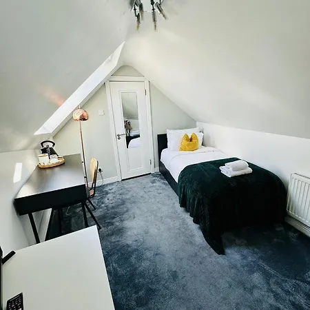 Bed & Breakfast Avoca House