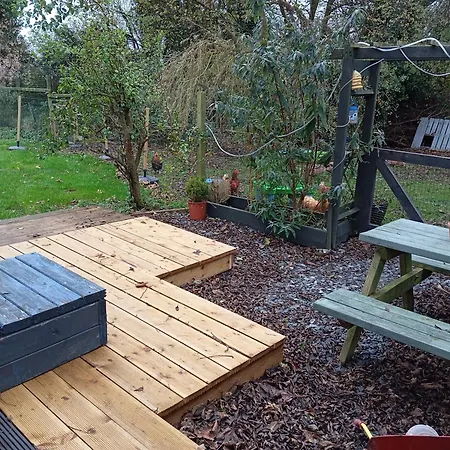 Adventure Retreat 'the Cabanne' No Shower Holiday home *