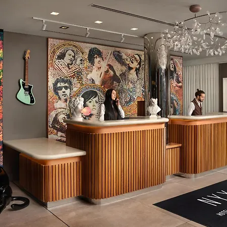 Nyx Christchurch Hotel 4*