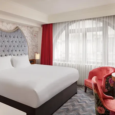 Nyx Christchurch Hotel