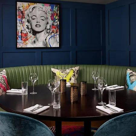Nyx Christchurch Hotel 4*
