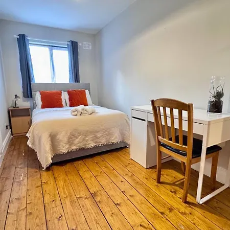 2bd Townhouse In The Heart Of 1 Holiday home Dublin