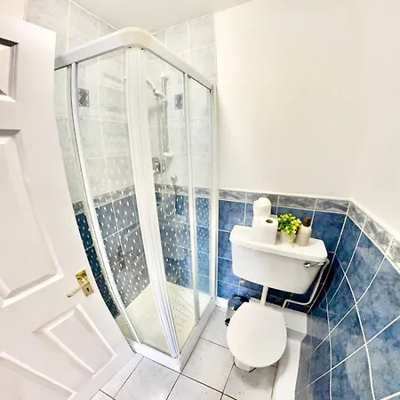 Holiday home 2bd Townhouse In The Heart Of 1 *