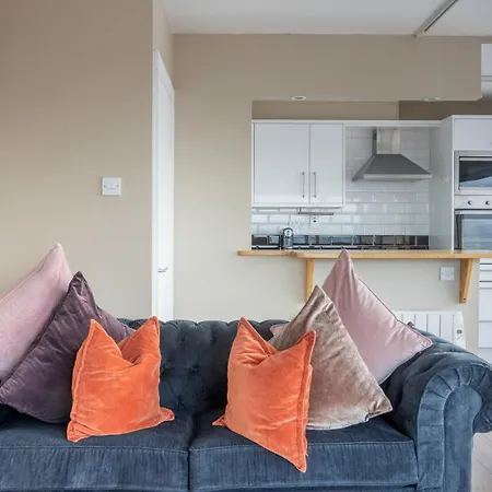 Guestready - Stunning Views From Millenium Tower Apartment Dublin
