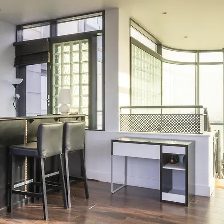 Guestready - Stunning Views From Millenium Tower Apartment Dublin