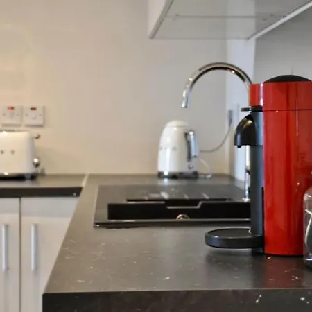 Holiday home Luxury Large Stylish 2 Bed Apt, Sandymount Village Dublin