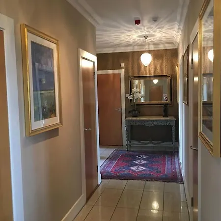 Seaview Luxury Penthouse Sleeps 6 Apartment *
