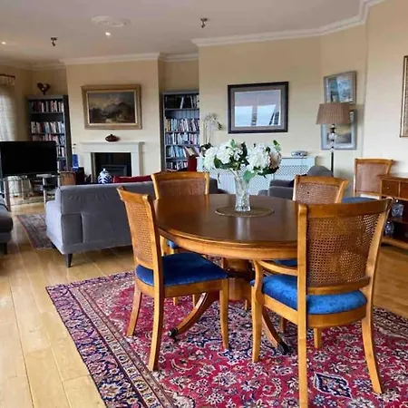 Apartment Seaview Luxury Penthouse Sleeps 6
