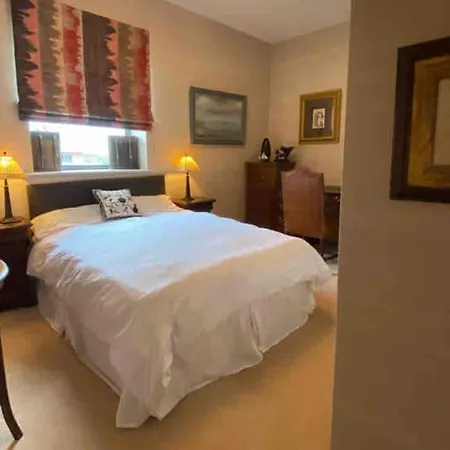 Seaview Luxury Penthouse Sleeps 6 Apartment *