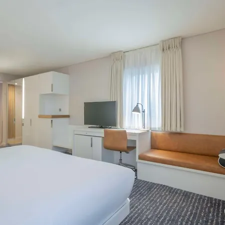 The Morrison Dublin, Curio Collection By Hilton 5*
