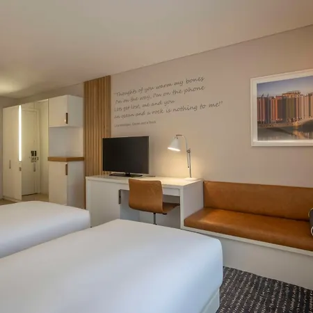 The Morrison Dublin, Curio Collection By Hilton Otel