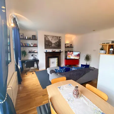 Beautiful In Temple Bar Apartment Dublin