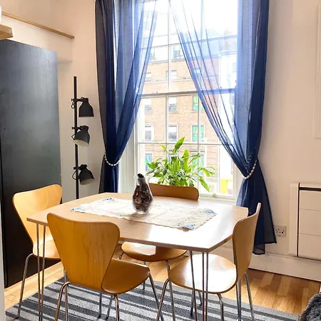 Beautiful In Temple Bar Apartment *