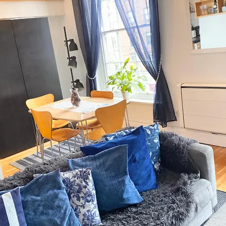 Beautiful In Temple Bar Apartment Dublin