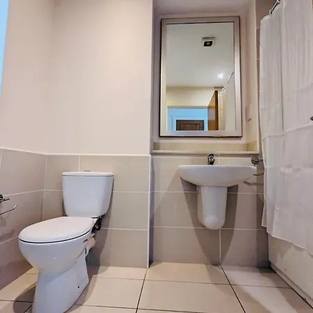 Peaceful And Cosy In Wprivate Bath - Close To Airport