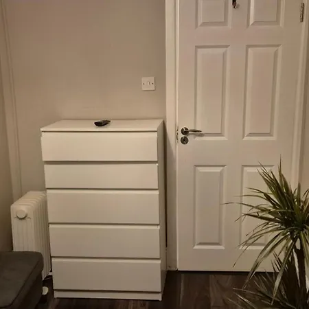 Holiday home Whole Private Flat - *
