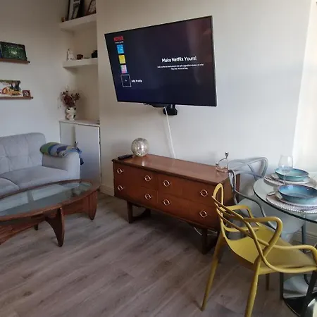 Apartment Cosy 1bd In Refurbed Victorian House Heart Of D6 *