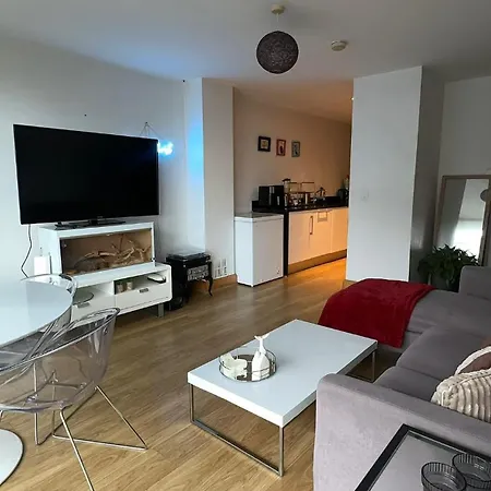 Liffey Three Arena Homestay