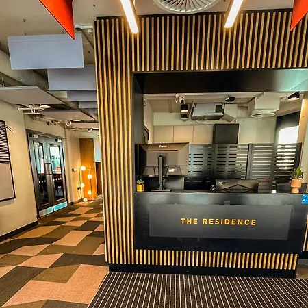 Experience Modern Comfort In A Brand New Located In The Heart Of Apartment *