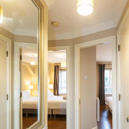 The Picasso - Trendy 2 Bd Ap- 4 - Super Fast Wifi Apartment Dublin