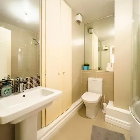 Apartment The Picasso - Trendy 2 Bd Ap- 4 - Super Fast Wifi