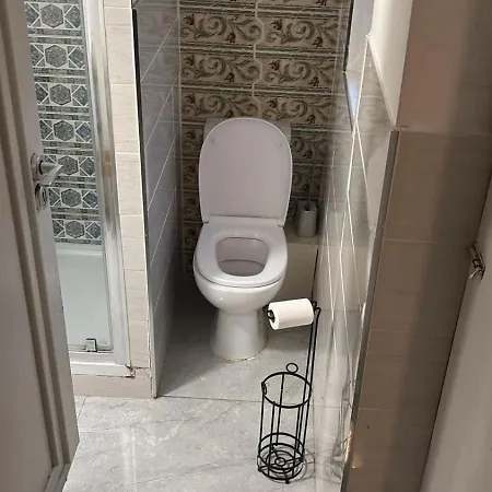 Privatunterkunft House *