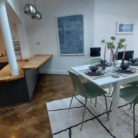 Stunning Unique & Elegantly Refurbed Seafront 2bd Dublin