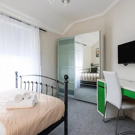 Apartment 3 Bed In Phibsborough-12 Min Walk To The Spire Dublin