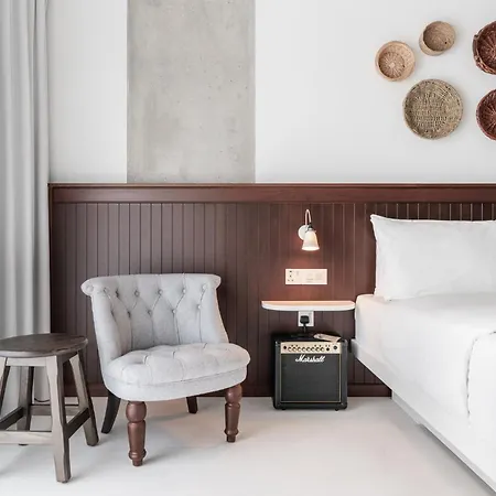 Ruby Molly Hotel 4*