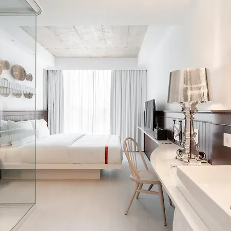 Ruby Molly Hotel 4*
