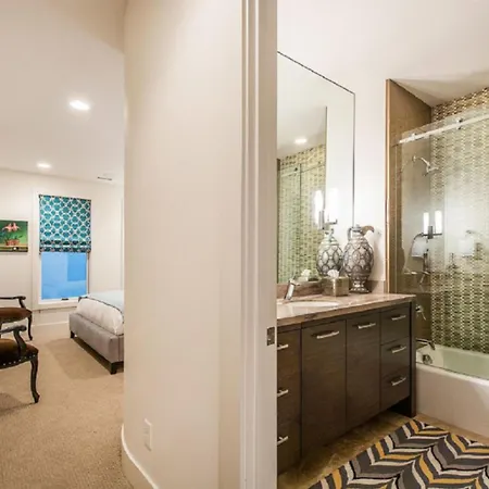 Place To Arbour Hill Apartment