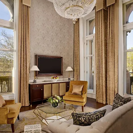 The College Hotel, Autograph Collection