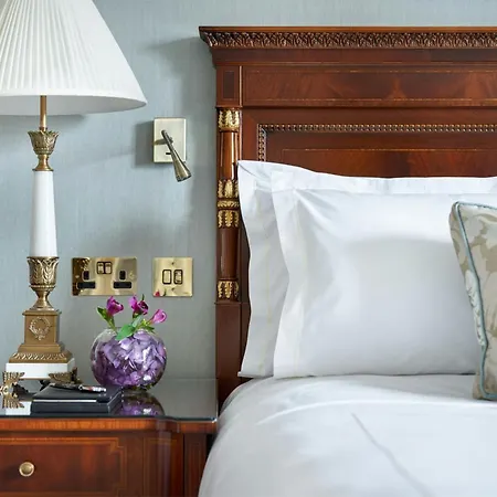 The Shelbourne, Autograph Collection Отель