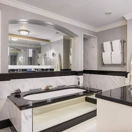 The Shelbourne, Autograph Collection Отель 5*
