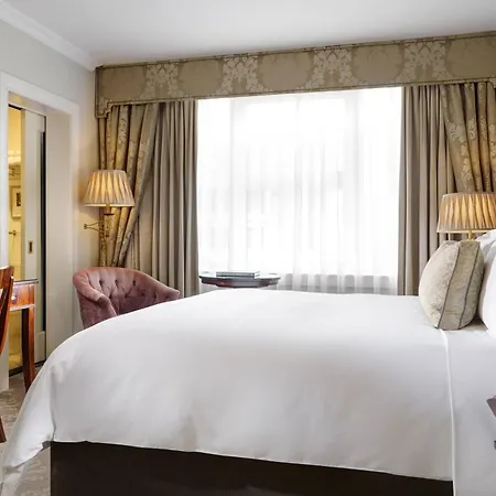 Отель The Shelbourne, Autograph Collection