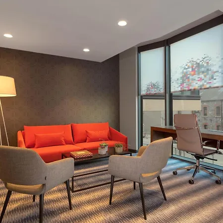 Hotell Aloft 4*