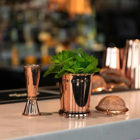Aloft Hotell 4*