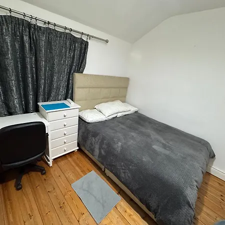 Cozy Double Bedroom Dublin
