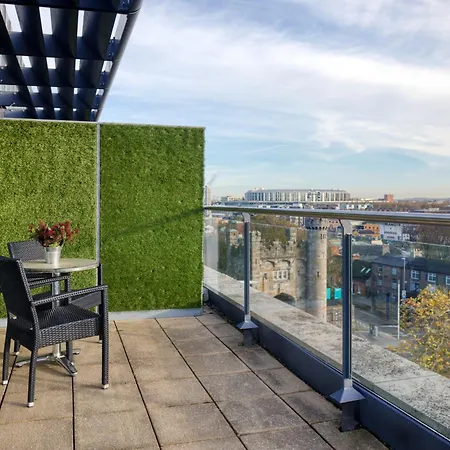מלון Hilton Kilmainham 4*