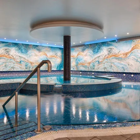 מלון Hilton Kilmainham 4*
