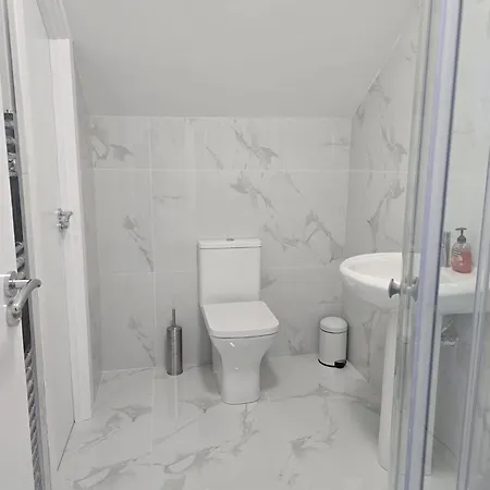 Abi's World Mini-hôtel Tyrrelstown